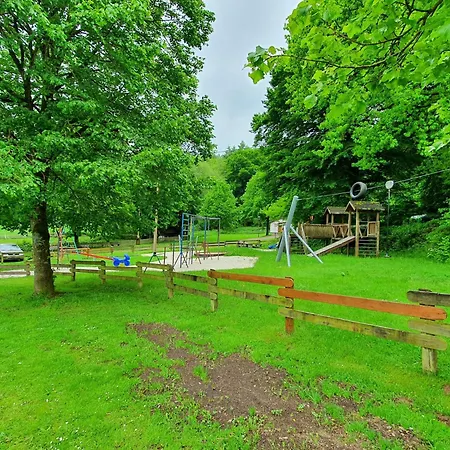 Eifel Dahmen Апартаменты *